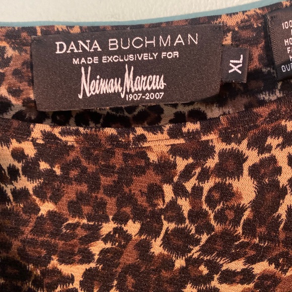 🍂Neiman Marcus Women’s Leopard Print Top🍂 - Picture 3 of 10